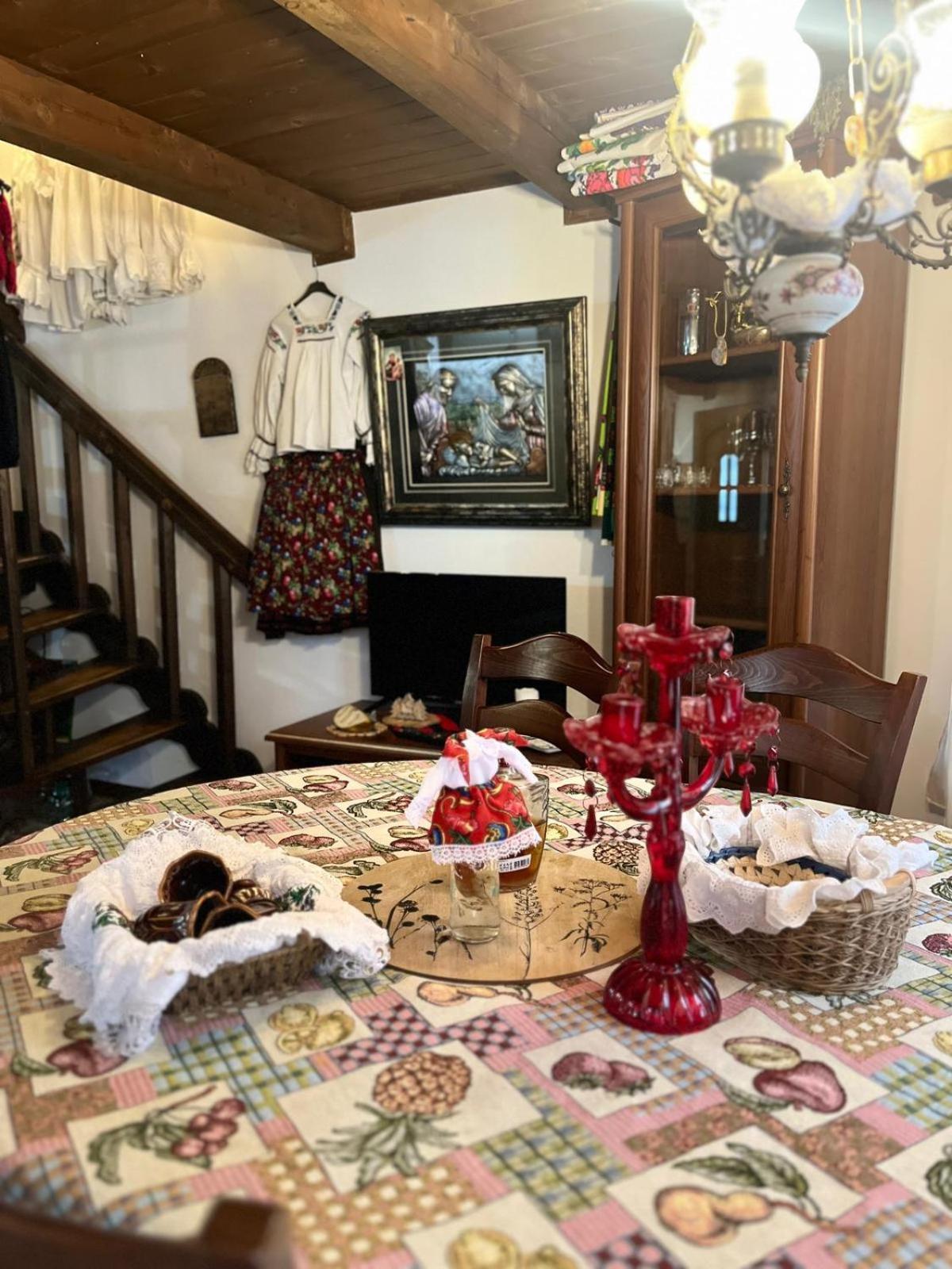 Cabana Rustic Borşa Værelse billede