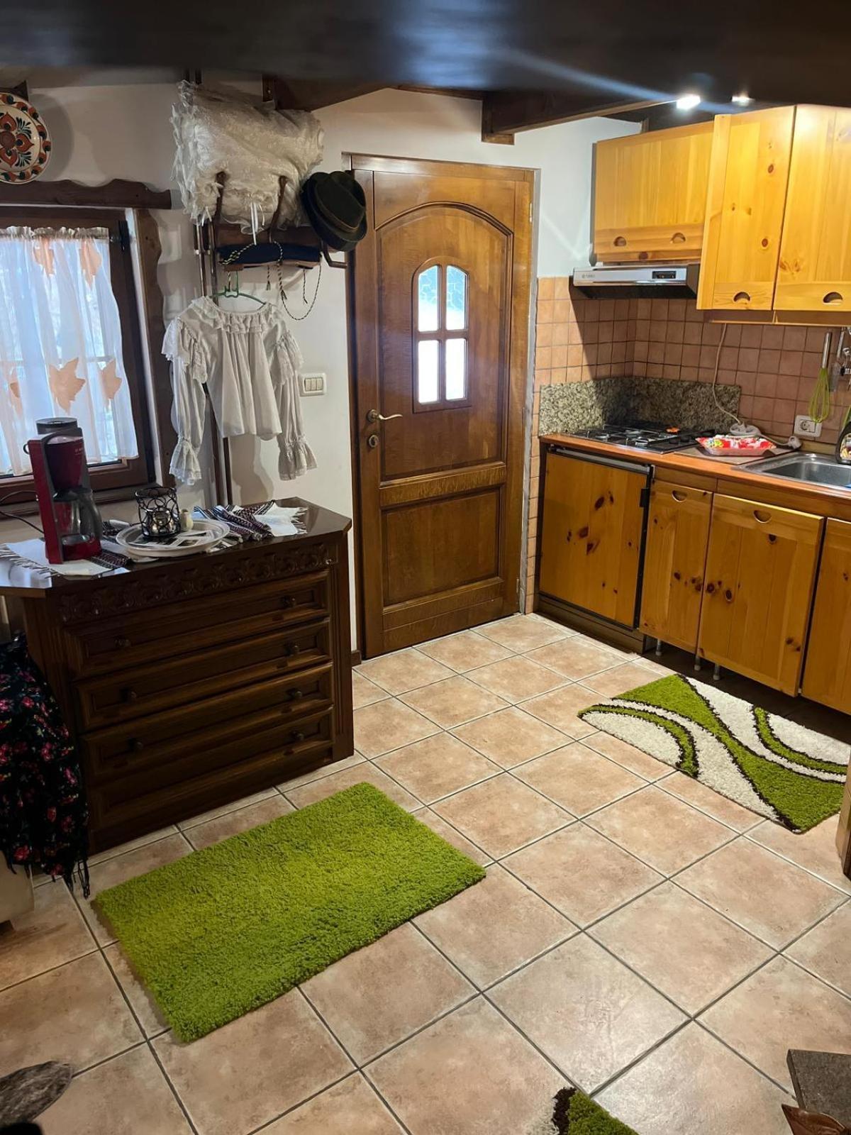 Cabana Rustic Borşa Værelse billede